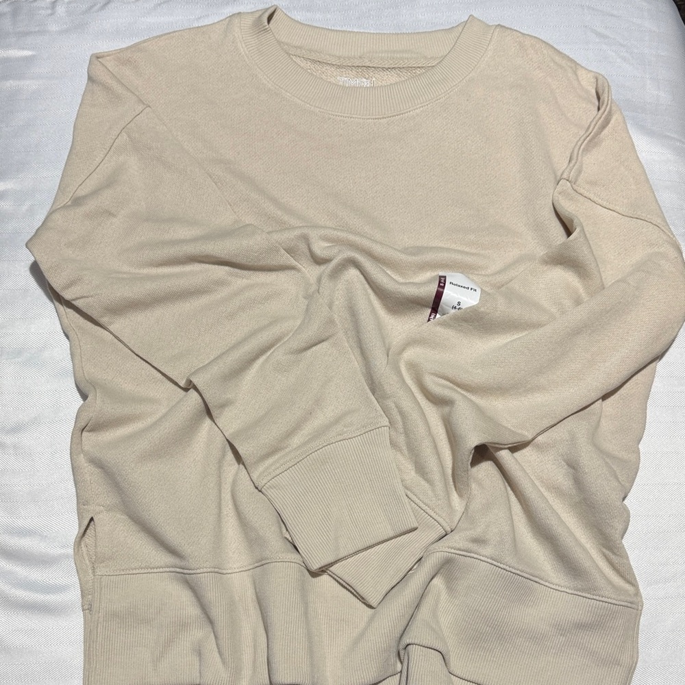 Time and Tru Women Crewneck Sweater in Beige